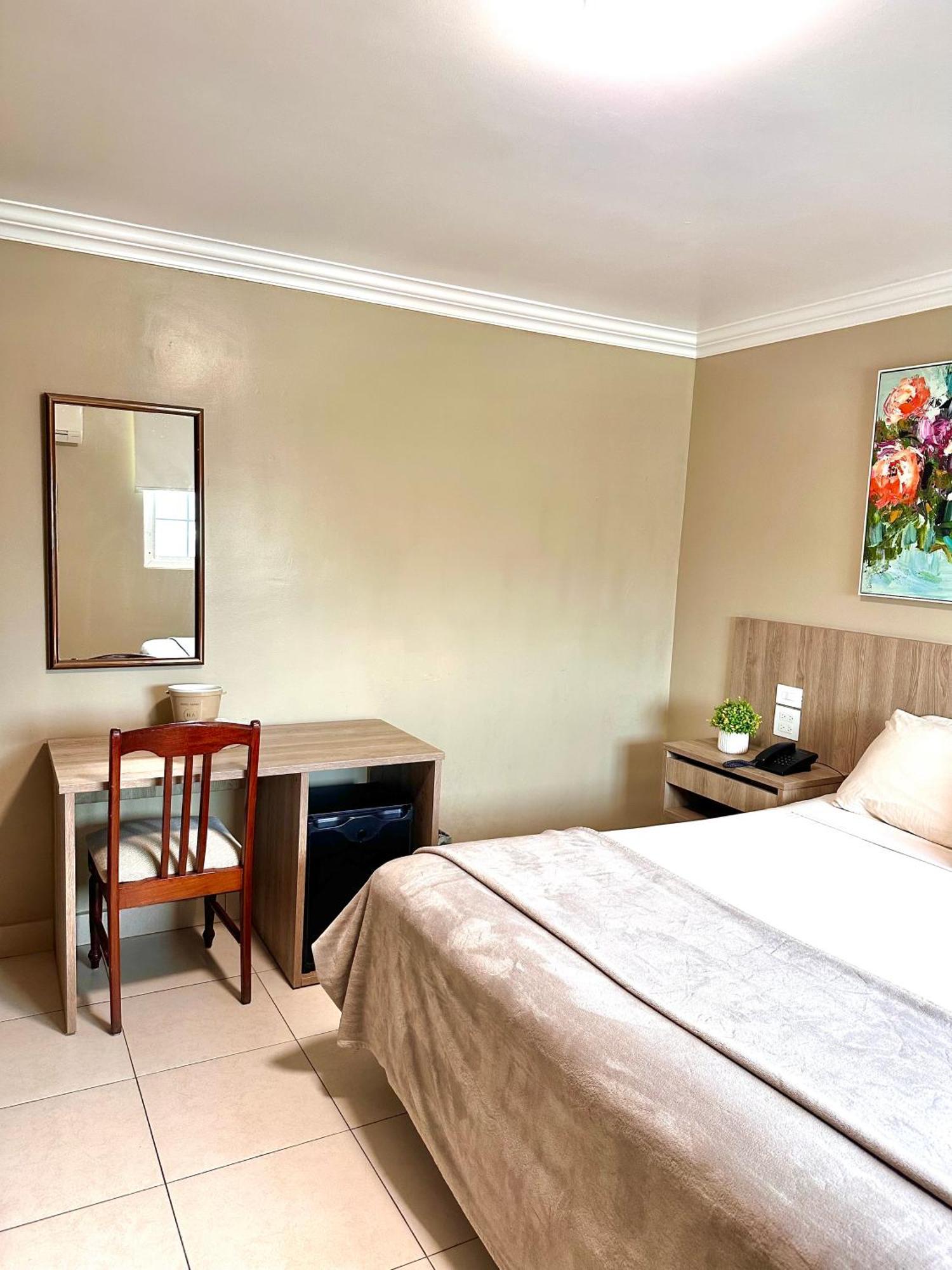Andros Hotel Colon